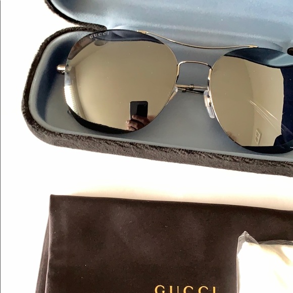 Gucci Other - Gucci sunglasses
